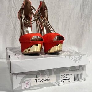 Shi brand Coral Women's‎ Platform Heels size 6.5